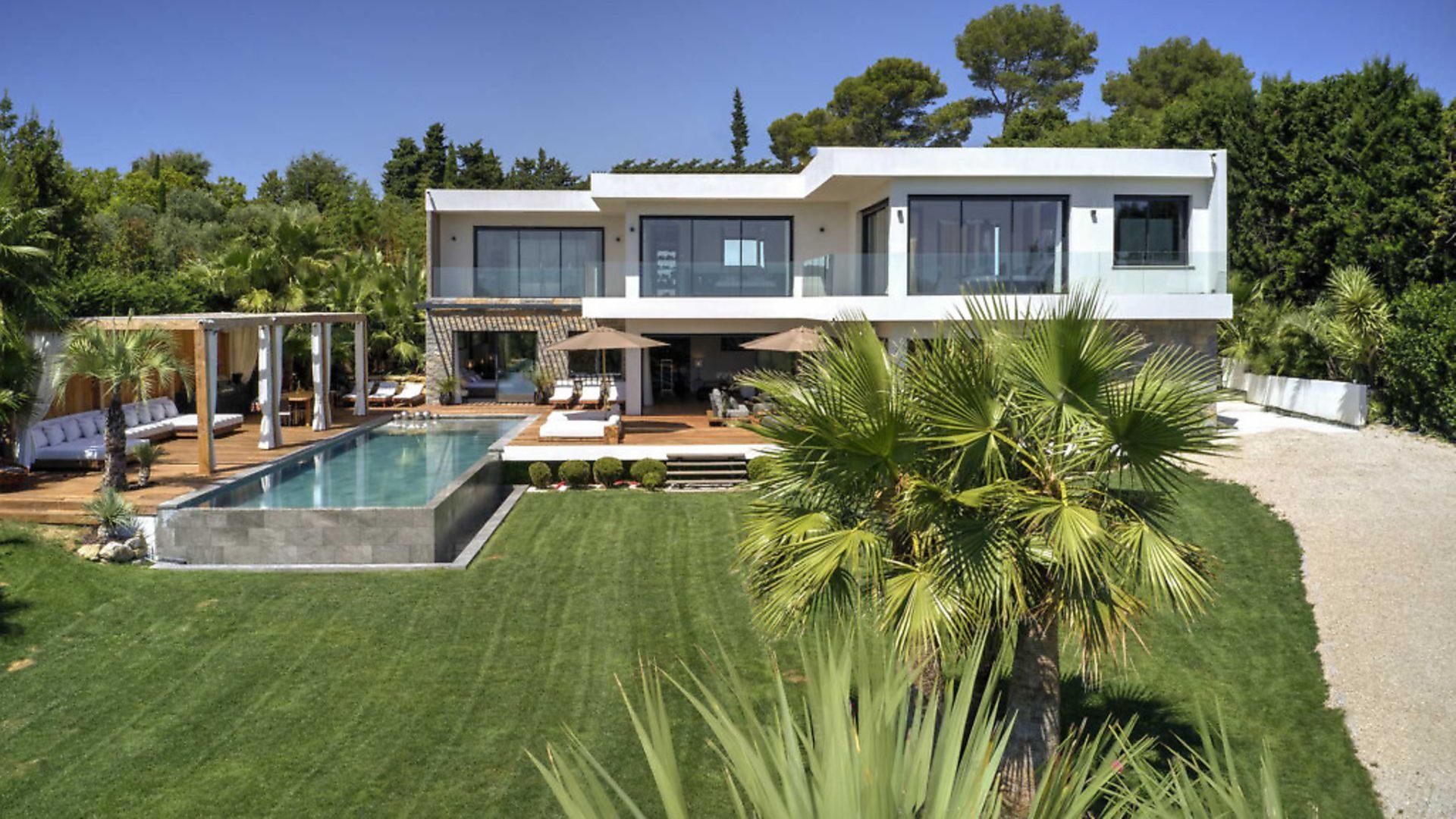 Stunning luxury French properties to rival the Sunset Strip Complete