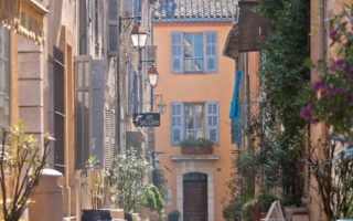 21 traditional villages in Provence you should stroll through