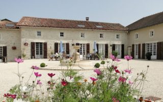 Behind the scenes of a luxury wedding venue in France