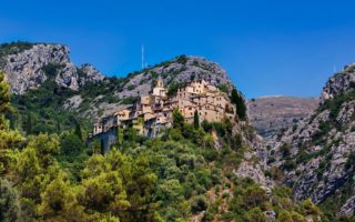 7 of Provence’s prettiest ‘perched’ villages to discover