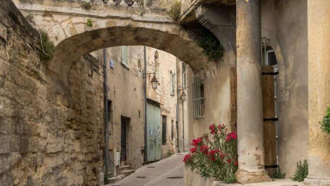 7 things you need to know before buying a listed property in France