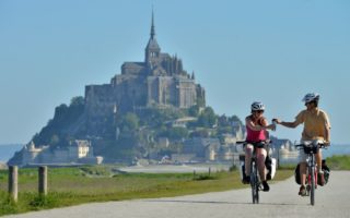 Vive la véloroute! Buy a French property close to a family-friendly cycle path
