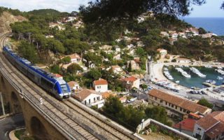 10 insider tips for travelling by train in France