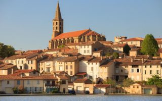 The beautiful Aude: Holidays in Castelnaudary, home of cassoulet and the Canal du Midi. 