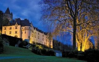 10 Romantic Hotels In France