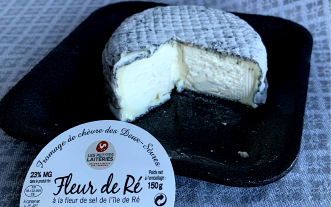 Cheese made on a French island: Fleur de Ré fromage