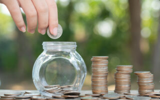 10 ways to save money when buying in France