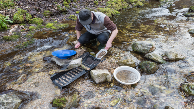 Gold mining in France