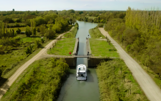 Win a boating holiday in France – 7 nights for 6 people: Competition